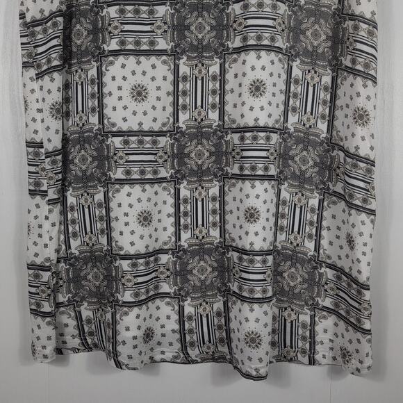 Sea Gypsies Boho Tunic Dress Women’s L White Gray Geometric Short Sleeve NWOT - Picture 3 of 16